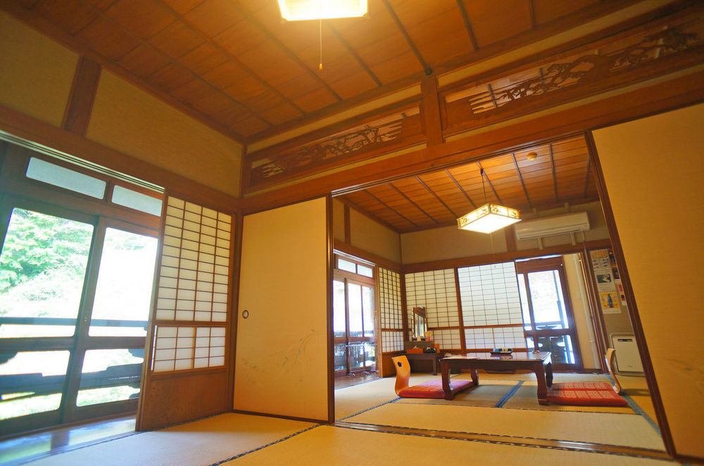 Hotel Takaosou Yufu Exterior foto